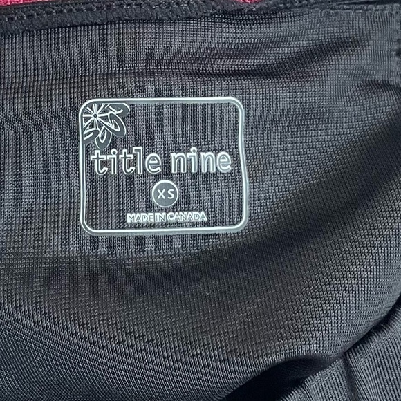 Title Nine Black Cropped Leggings w/ Reflective Starburst Designs, Size XS - Picture 7 of 8